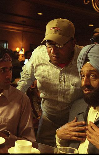 RajPaul Singh Dhillon (centre) 